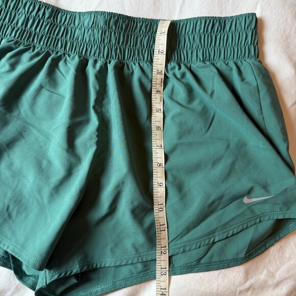Nike Dri-fit running shorts - Picture 8 of 9